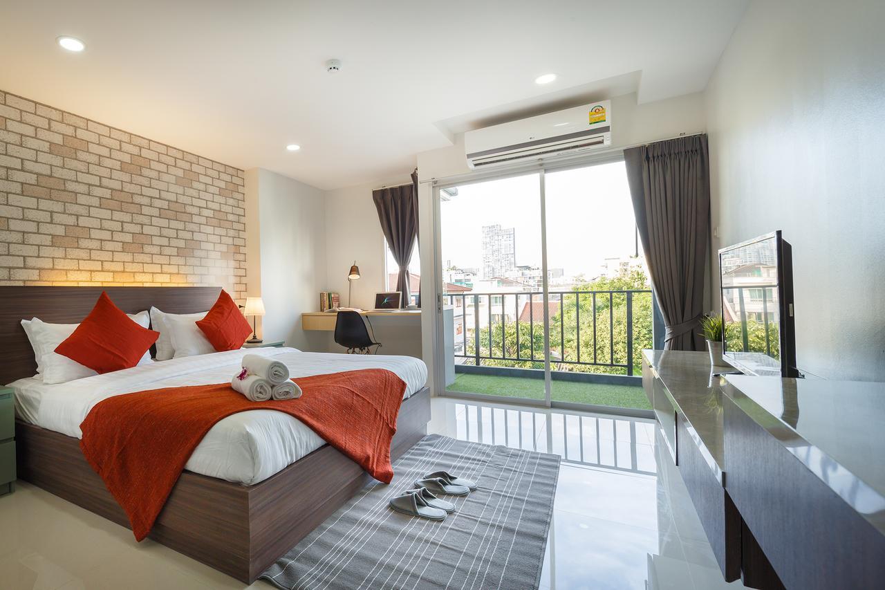 Q Space Residence Bangkok Exterior photo